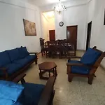 Amplio dpto en el centro de Salta.